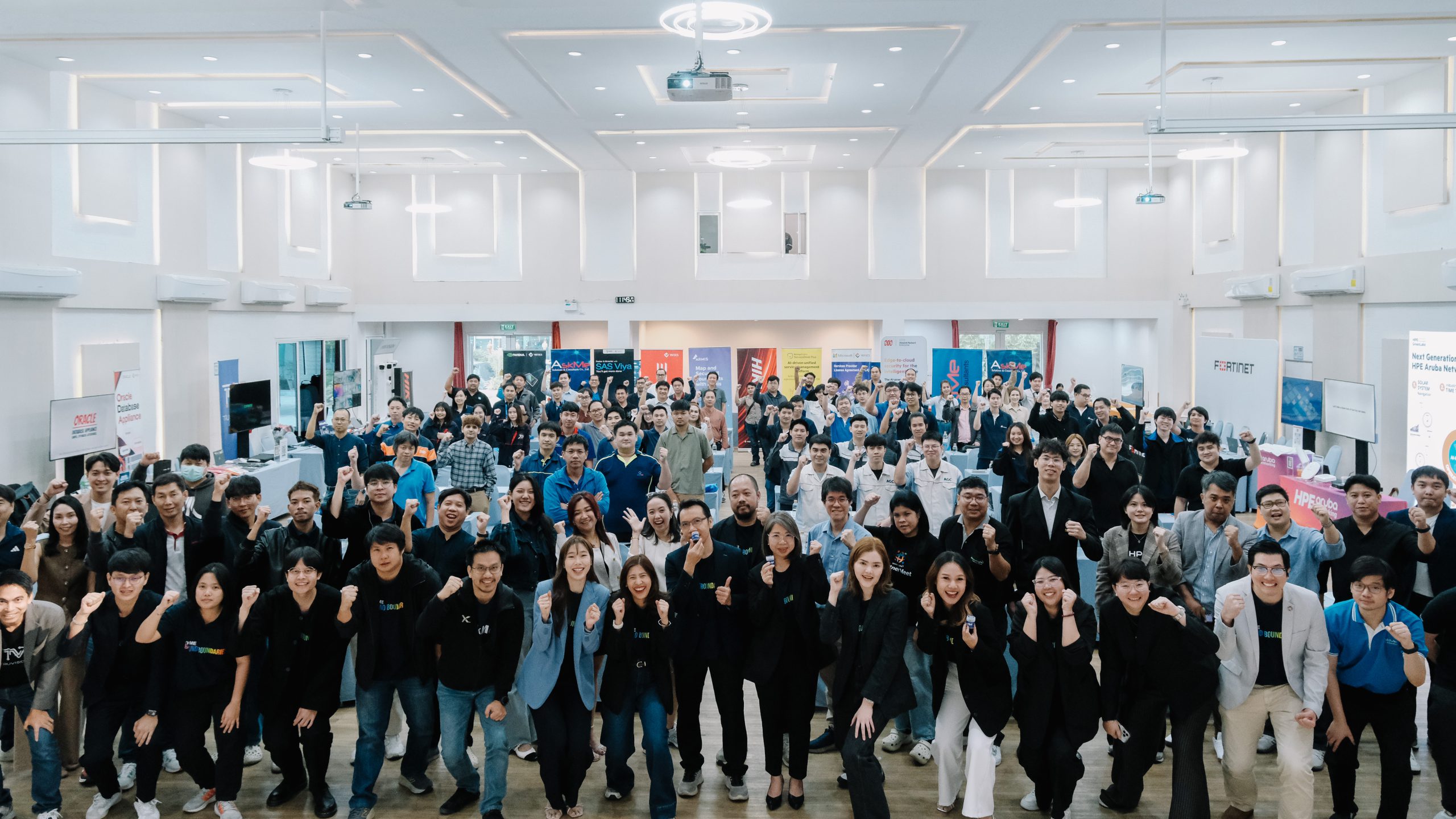 Photo group Smart Factory & IIoT: Driving the Future of Sustainable Industry